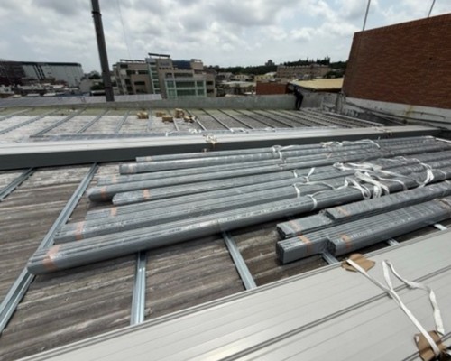 雲林虎尾太陽能模板組支架, 雲林虎尾太陽能烤漆浪板, 雲林虎尾浪板工程, 雲林虎尾鋼構搭建, 雲林虎尾烤漆浪板搭建, 雲林虎尾頂樓加蓋, 雲林虎尾頂樓搭鐵皮, 雲林虎尾客製化鐵皮屋新建工程, 雲林虎尾鐵皮屋搭建