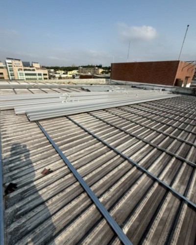 雲林太陽能模板組支架, 雲林太陽能烤漆浪板, 雲林浪板工程, 雲林鋼構搭建, 雲林烤漆浪板搭建, 雲林頂樓加蓋, 雲林頂樓搭鐵皮, 雲林客製化鐵皮屋新建工程, 雲林鐵皮屋搭建