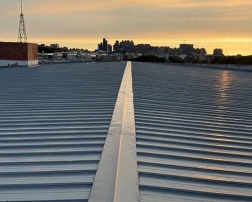 雲林元長鄉太陽能模板組支架, 雲林元長鄉太陽能烤漆浪板, 雲林元長鄉浪板工程, 雲林元長鄉鋼構搭建, 雲林元長鄉烤漆浪板搭建, 雲林元長鄉頂樓加蓋, 雲林元長鄉頂樓搭鐵皮, 雲林元長鄉客製化鐵皮屋新建工程, 雲林元長鄉鐵皮屋搭建